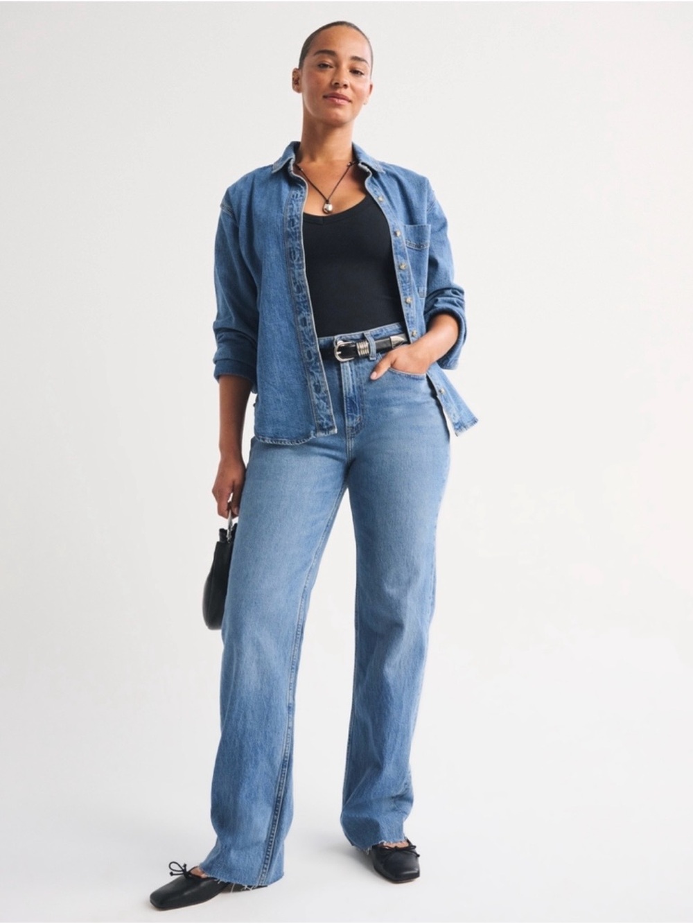 Abercrombie & Fitch Curve Love High Rise 90s Relaxed Frayed Hem Jean